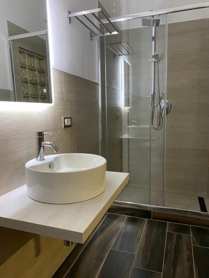Manfredi Sea Room В'єсте Екстер'єр фото
