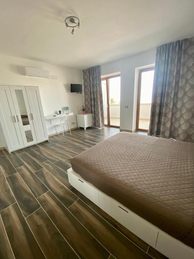 Manfredi Sea Room В'єсте Екстер'єр фото