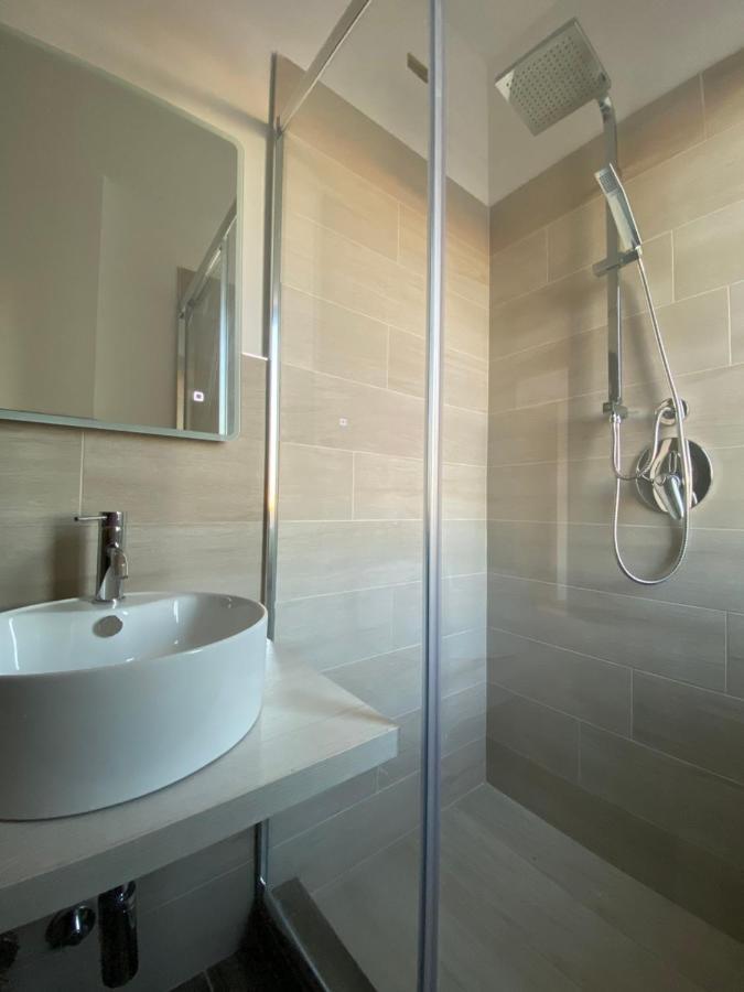 Manfredi Sea Room В'єсте Екстер'єр фото