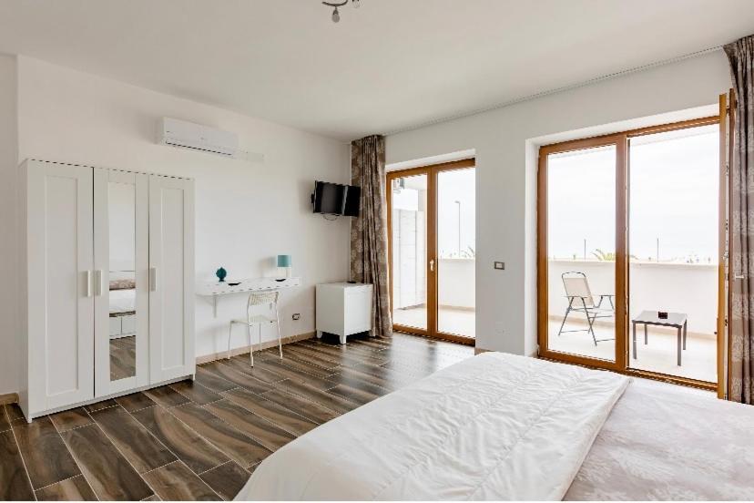Manfredi Sea Room В'єсте Екстер'єр фото
