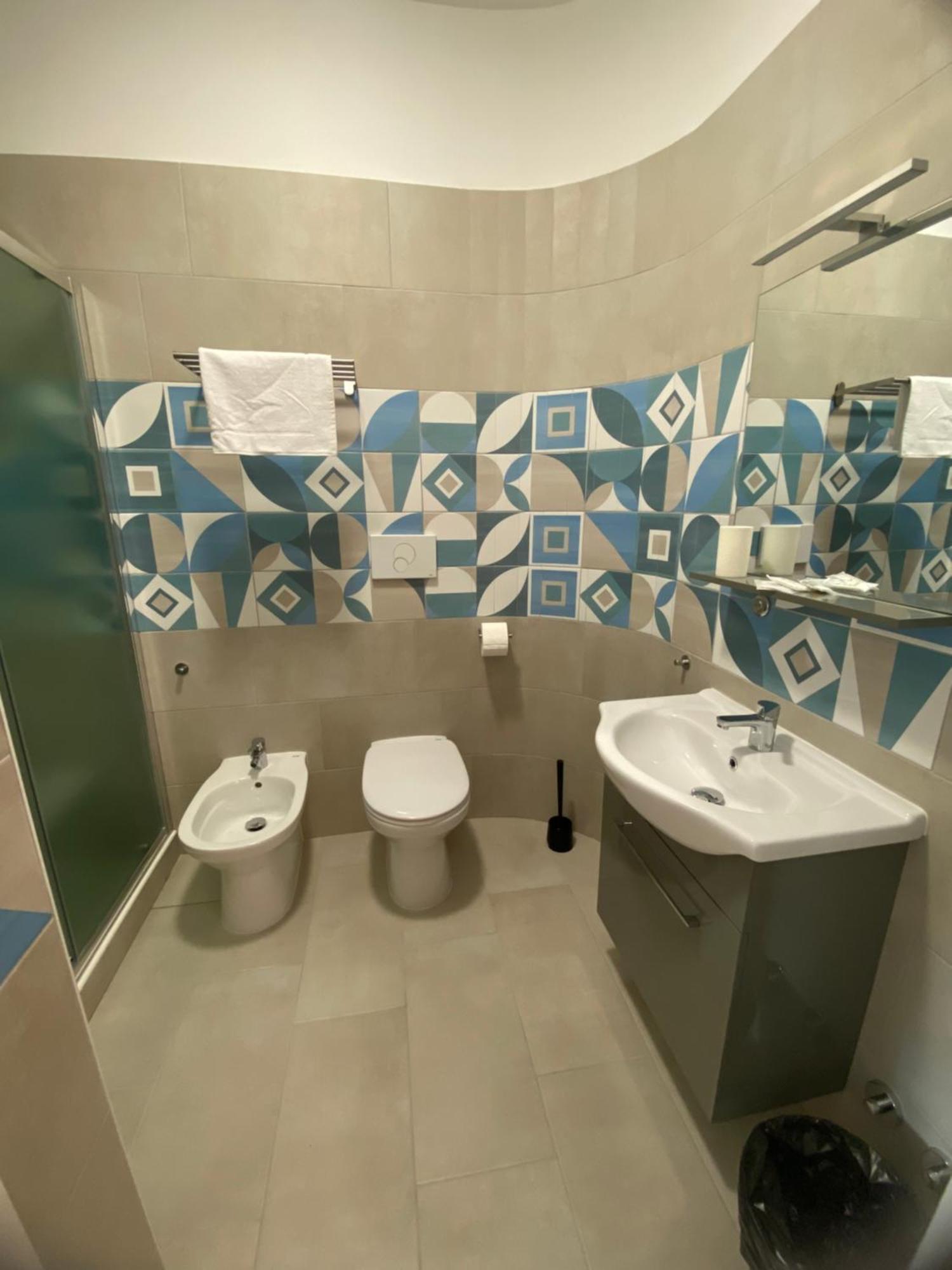 Manfredi Sea Room В'єсте Екстер'єр фото